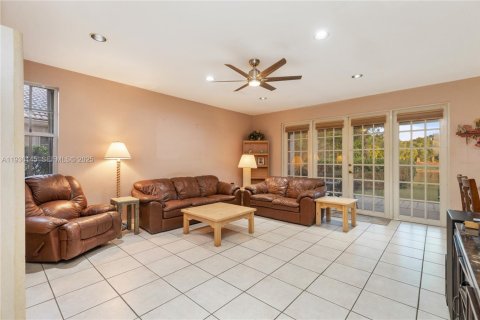 Villa ou maison à vendre à Weston, Floride: 5 chambres, 273.23 m2 № 1994270 - photo 14