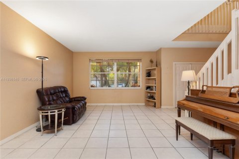 Villa ou maison à vendre à Weston, Floride: 5 chambres, 273.23 m2 № 1994270 - photo 19