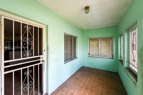 Casa en venta en Miami, Florida, 3 dormitorios, 115.38 m2 № 2264482 - foto 22