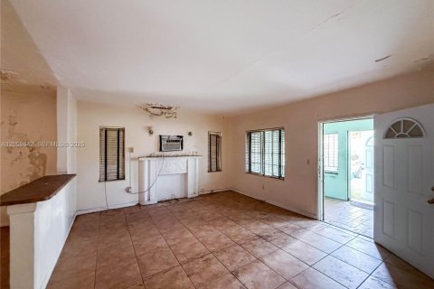 Casa en venta en Miami, Florida, 3 dormitorios, 115.38 m2 № 2264482 - foto 6