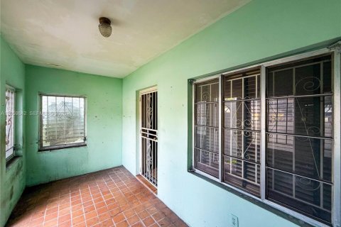 Casa en venta en Miami, Florida, 3 dormitorios, 115.38 m2 № 2264482 - foto 23
