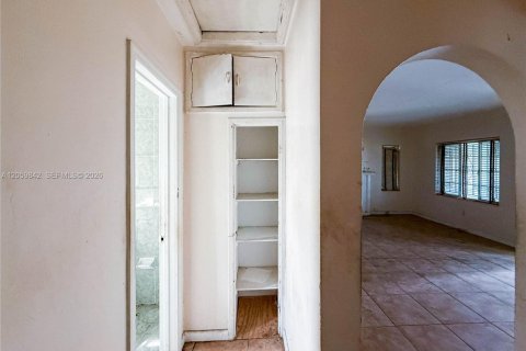 Casa en venta en Miami, Florida, 3 dormitorios, 115.38 m2 № 2264482 - foto 13
