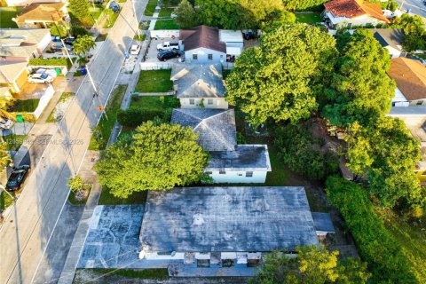 Casa en venta en Miami, Florida, 3 dormitorios, 115.38 m2 № 2264482 - foto 30