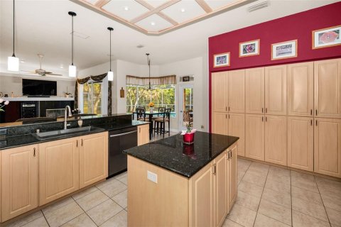 House in Safety Harbor, Florida 4 bedrooms, 258.83 sq.m. № 1721869 - photo 18