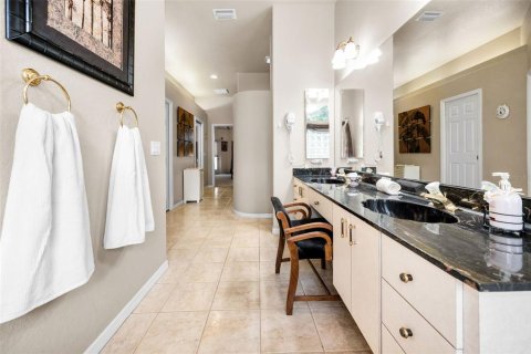 House in Safety Harbor, Florida 4 bedrooms, 258.83 sq.m. № 1721869 - photo 29