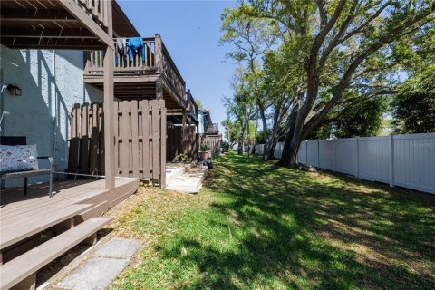 Townhouse in Port Orange, Florida 2 bedrooms, 107.4 sq.m. № 2195606 - photo 22