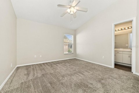 Villa ou maison à louer à Riverview, Floride: 3 chambres, 140.84 m2 № 2436664 - photo 7