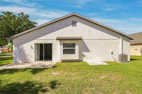 Villa ou maison à louer à Riverview, Floride: 3 chambres, 140.84 m2 № 2436664 - photo 16