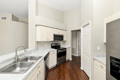 Villa ou maison à louer à Riverview, Floride: 3 chambres, 140.84 m2 № 2436664 - photo 6