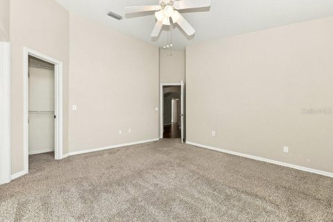 Villa ou maison à louer à Riverview, Floride: 3 chambres, 140.84 m2 № 2436664 - photo 8