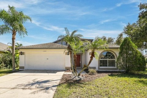 Villa ou maison à Riverview, Floride 3 chambres, 140.84 m2 № 2436664