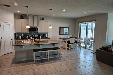 House in ASTONIA in Davenport, Florida 3 bedrooms, 189.89 sq.m. № 1913716 - photo 9
