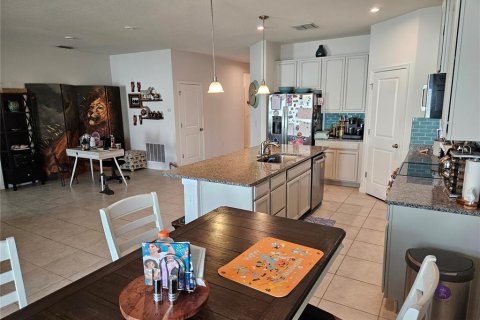 House in ASTONIA in Davenport, Florida 3 bedrooms, 189.89 sq.m. № 1913716 - photo 8