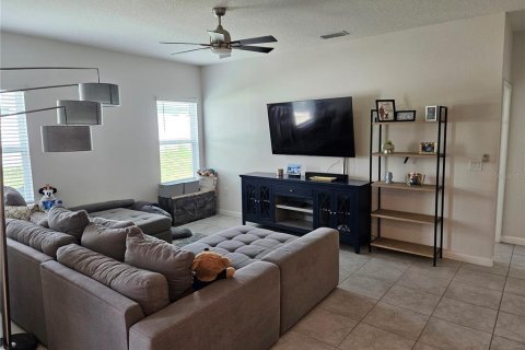 House in ASTONIA in Davenport, Florida 3 bedrooms, 189.89 sq.m. № 1913716 - photo 14