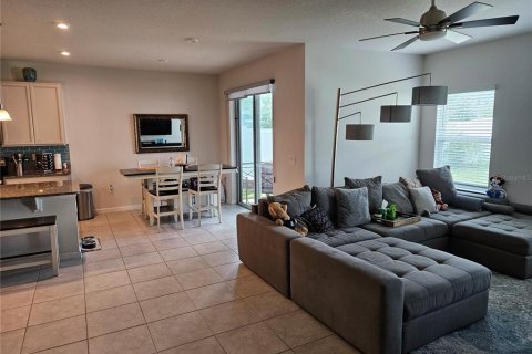 House in ASTONIA in Davenport, Florida 3 bedrooms, 189.89 sq.m. № 1913716 - photo 16