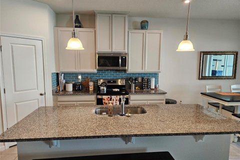 House in ASTONIA in Davenport, Florida 3 bedrooms, 189.89 sq.m. № 1913716 - photo 13
