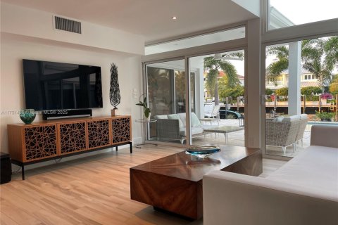 Villa ou maison à louer à Fort Lauderdale, Floride: 3 chambres, 218.51 m2 № 1937469 - photo 20