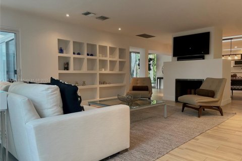 Villa ou maison à louer à Fort Lauderdale, Floride: 3 chambres, 218.51 m2 № 1937469 - photo 15