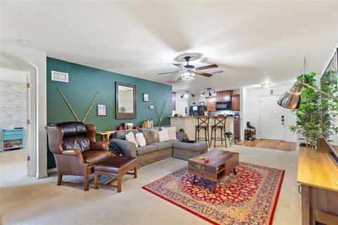 House in Haines City, Florida 3 bedrooms, 151.62 sq.m. № 1876414 - photo 3
