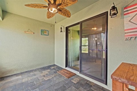 House in Haines City, Florida 3 bedrooms, 151.62 sq.m. № 1876414 - photo 24