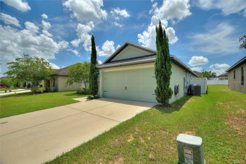 House in Haines City, Florida 3 bedrooms, 151.62 sq.m. № 1876414 - photo 29