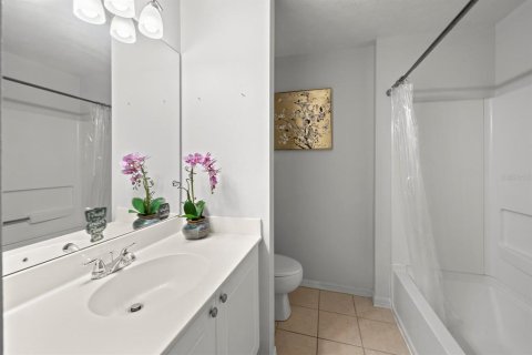Condo in Kissimmee, Florida, 3 bedrooms  № 1403939 - photo 16