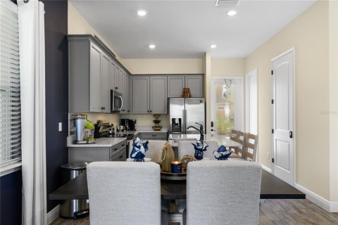 Villa ou maison à vendre à Kissimmee, Floride: 4 chambres, 180.97 m2 № 2150505 - photo 19