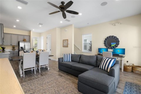 Villa ou maison à vendre à Kissimmee, Floride: 4 chambres, 180.97 m2 № 2150505 - photo 16