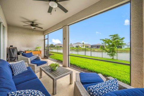 Villa ou maison à vendre à Palmetto, Floride: 3 chambres, 191.1 m2 № 2266432 - photo 2