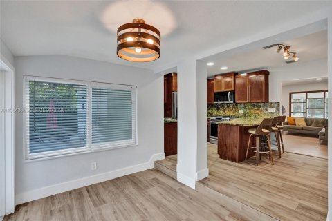 Casa en venta en Hollywood, Florida, 3 dormitorios, 129.32 m2 № 2025907 - foto 7