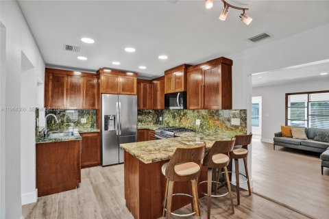 Casa en venta en Hollywood, Florida, 3 dormitorios, 129.32 m2 № 2025907 - foto 6