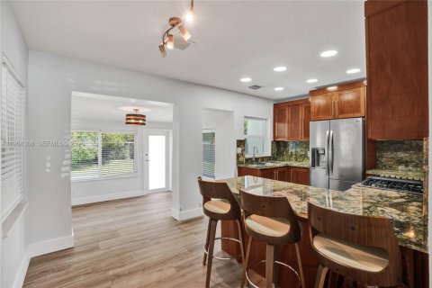 Casa en venta en Hollywood, Florida, 3 dormitorios, 129.32 m2 № 2025907 - foto 11