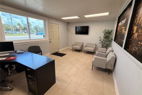 Propiedad comercial en venta en Saint Petersburg, Florida, 231.88 m2 № 2348218 - foto 12