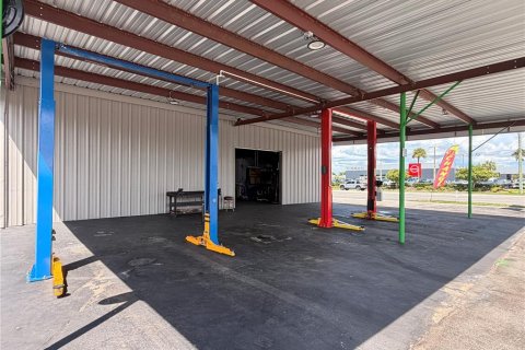 Propiedad comercial en venta en Saint Petersburg, Florida, 231.88 m2 № 2348218 - foto 4