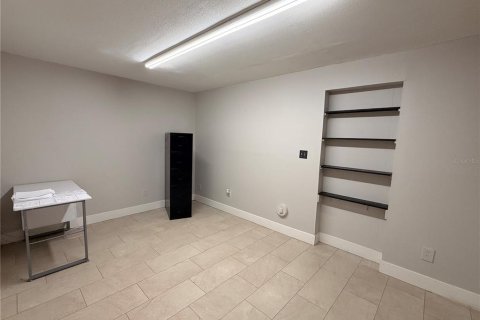 Propiedad comercial en venta en Saint Petersburg, Florida, 231.88 m2 № 2348218 - foto 11