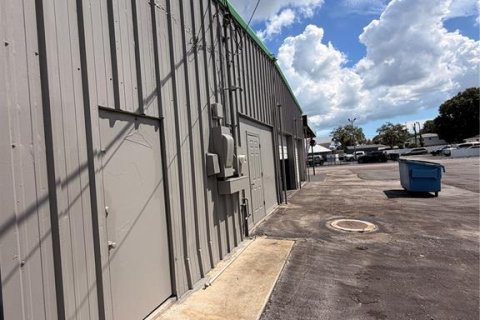 Propiedad comercial en venta en Saint Petersburg, Florida, 231.88 m2 № 2348218 - foto 23