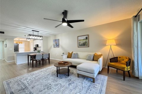 Condo in Bradenton, Florida, 2 bedrooms  № 2225204 - photo 15