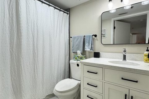 Condo in Bradenton, Florida, 2 bedrooms  № 2225204 - photo 28