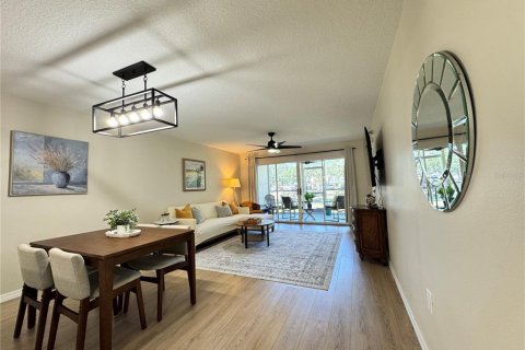 Condo in Bradenton, Florida, 2 bedrooms  № 2225204 - photo 11