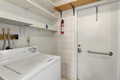 House in Saint Augustine, Florida 3 bedrooms, 114.46 sq.m. № 1979375 - photo 6