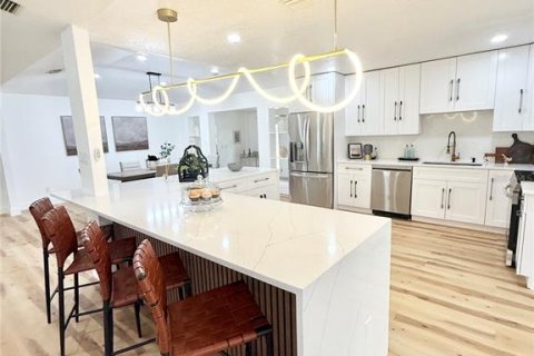 Villa ou maison à vendre à Gainesville, Floride: 4 chambres, 223.06 m2 № 1900135 - photo 11