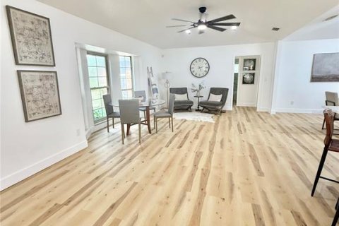 Villa ou maison à vendre à Gainesville, Floride: 4 chambres, 223.06 m2 № 1900135 - photo 13