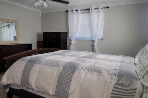 House in Holiday, Florida 3 bedrooms, 119.19 sq.m. № 1361302 - photo 14
