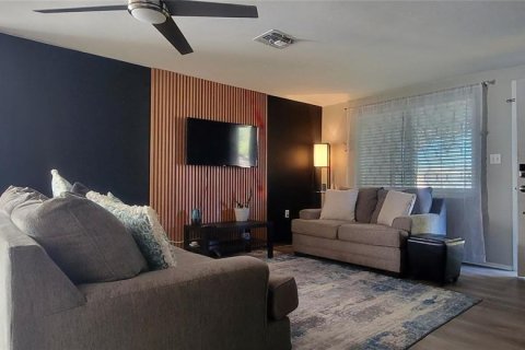 House in Holiday, Florida 3 bedrooms, 119.19 sq.m. № 1361302 - photo 3