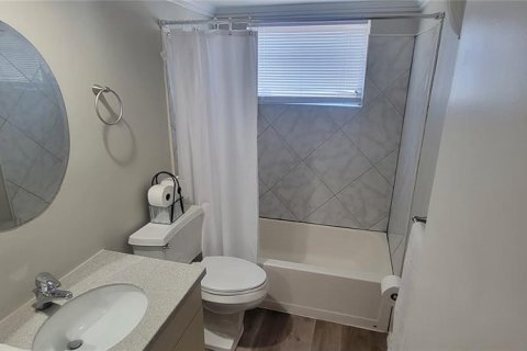 House in Holiday, Florida 3 bedrooms, 119.19 sq.m. № 1361302 - photo 21