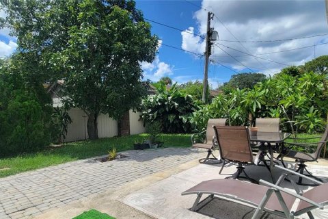 House in Holiday, Florida 3 bedrooms, 119.19 sq.m. № 1361302 - photo 24