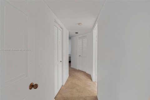 Снять в аренду кондоминиум в Бока-Ратон, Флорида 2 спальни, 128.39м2, № 1948153 - фото 17