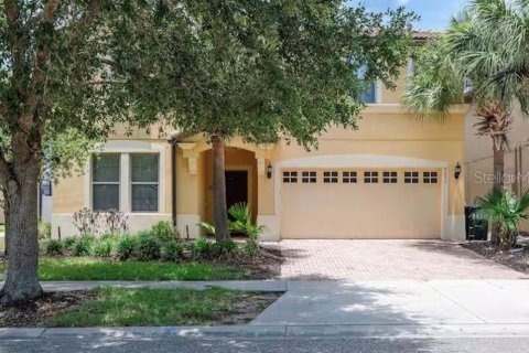 Villa ou maison à louer à Kissimmee, Floride: 9 chambres, 407.93 m2 № 2432783 - photo 2