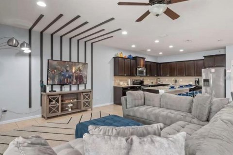 Villa ou maison à louer à Kissimmee, Floride: 9 chambres, 407.93 m2 № 2432783 - photo 4