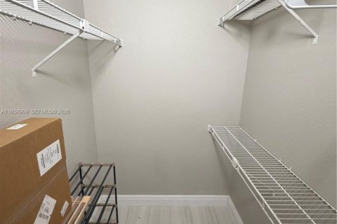 Снять в аренду кондоминиум в Дейви, Флорида 1 спальня, 60.39м2, № 1995675 - фото 14